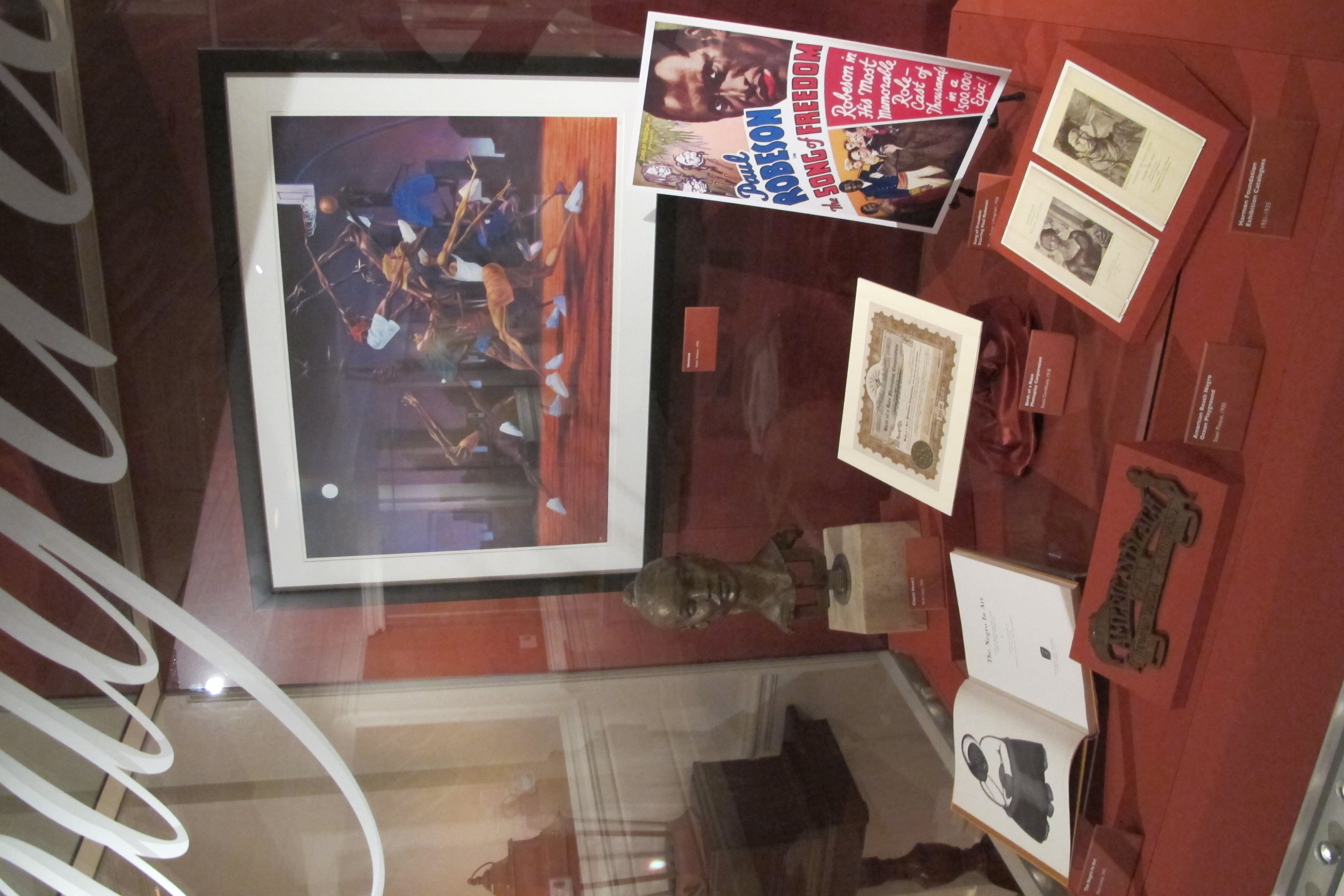 Artifact display