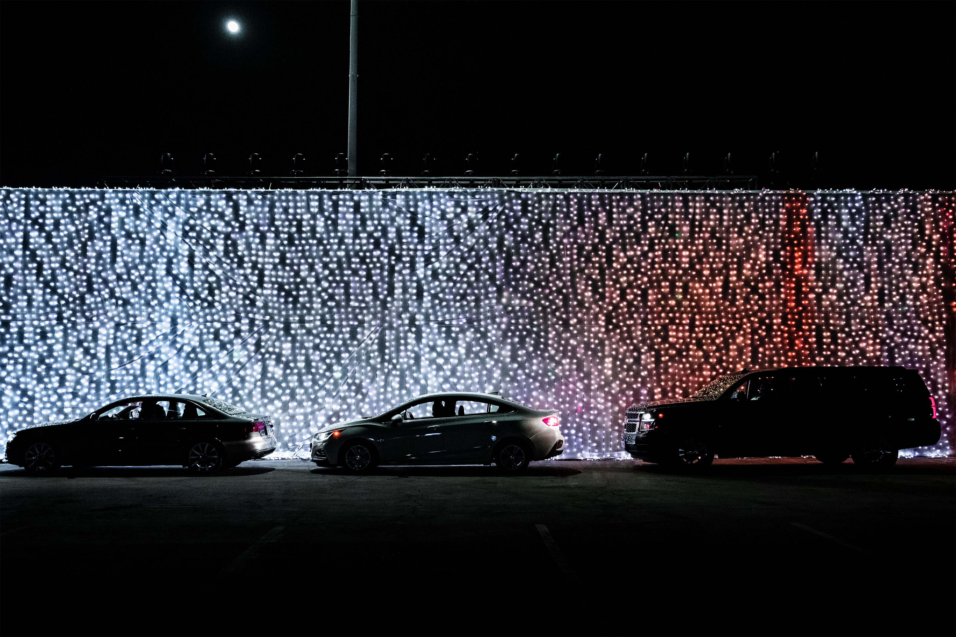 Green light wall